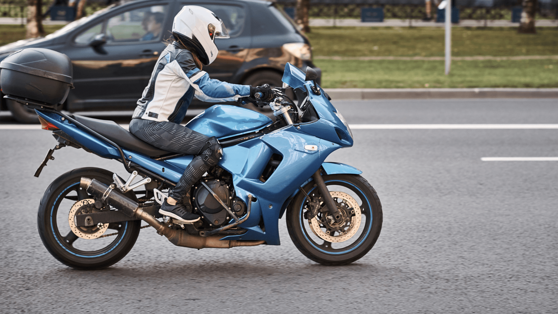 illinois-motorcycle-helmet-law-01