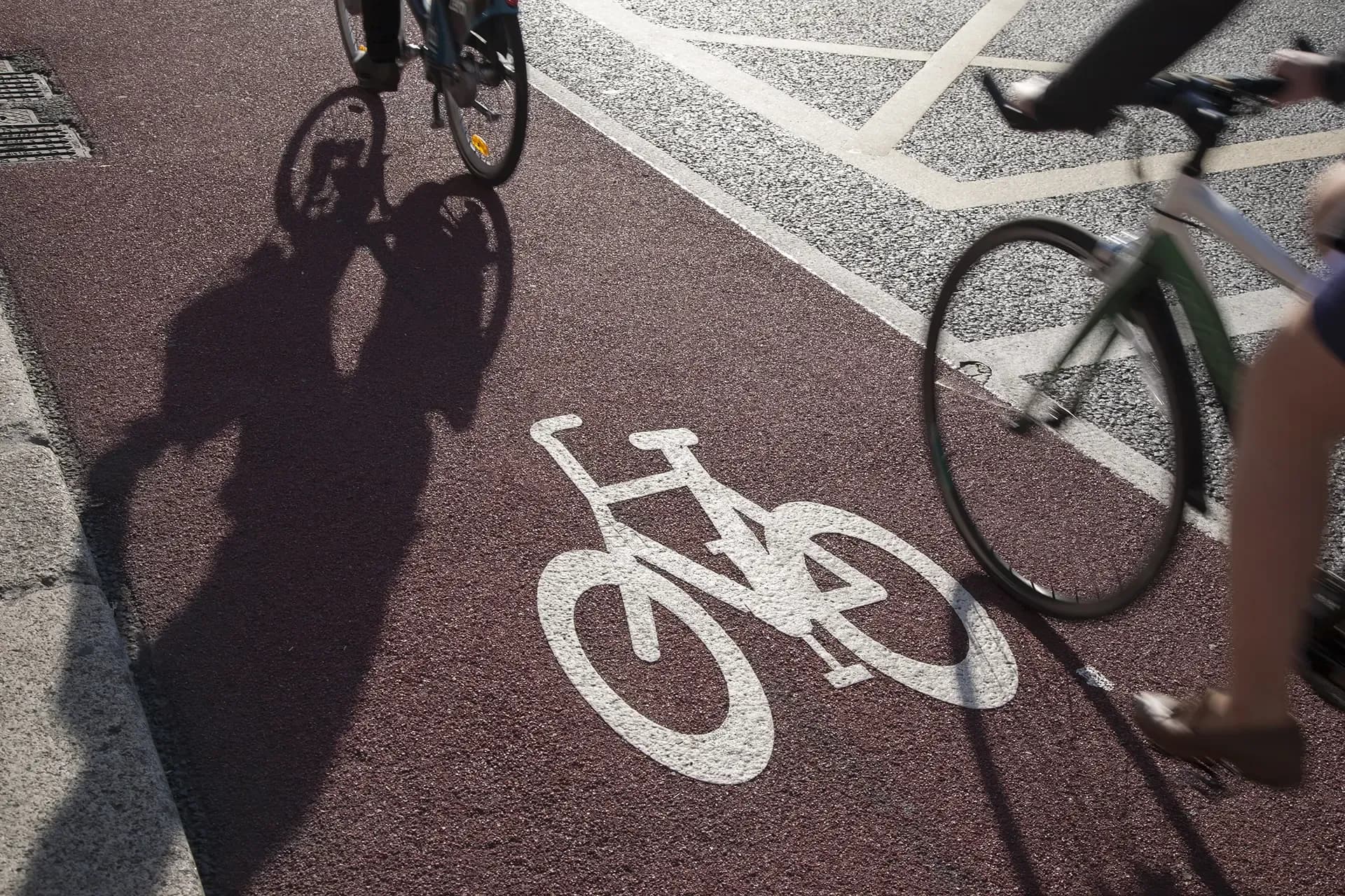 La muerte de un actor pone de relieve la importancia de la seguridad en el uso de la bicicleta en Illinois La muerte de un actor pone de relieve la importancia de la seguridad en el uso de la bicicleta en Illinois