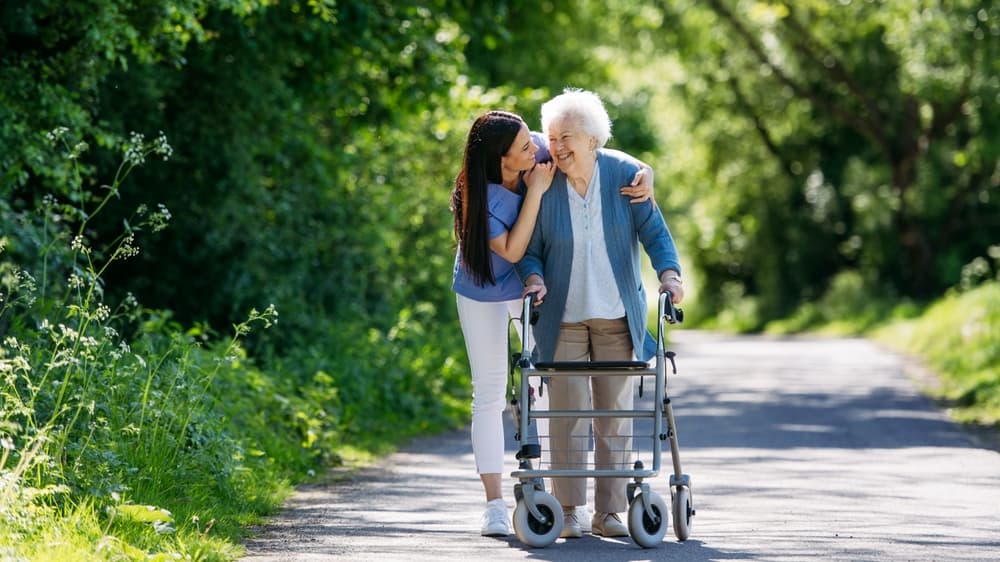 Un nuevo proyecto de ley sobre seguridad en las residencias de ancianos pretende cambiar la atención a los pacientes Un nuevo proyecto de ley sobre seguridad en las residencias de ancianos pretende cambiar la atención a los pacientes