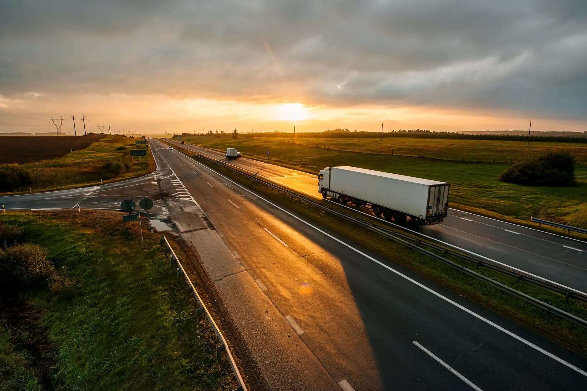Safe Driving Tips Avoiding Truck Accidents Safe Driving Tips Avoiding Truck Accidents