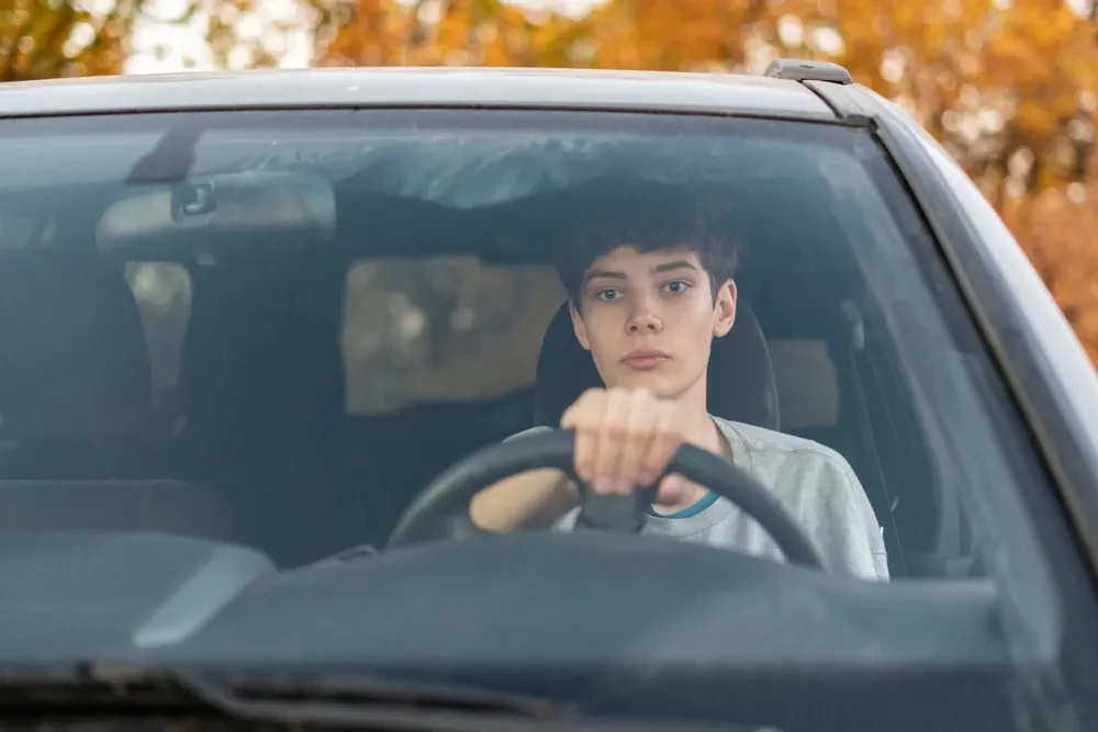 Exceso de pasajeros y riesgo de accidentes de tráfico entre los adolescentes Exceso de pasajeros y riesgo de accidentes de tráfico entre los adolescentes