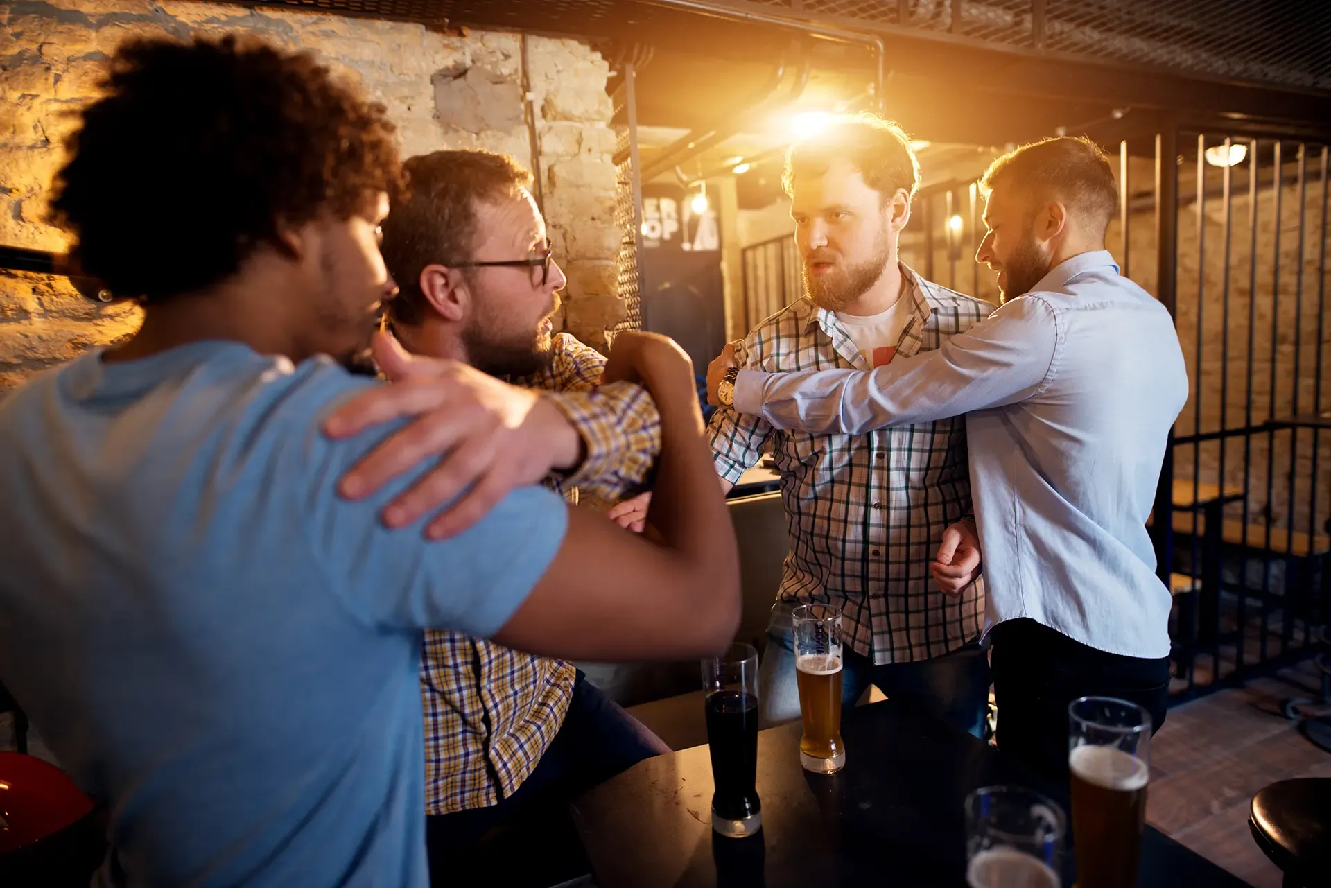¿Cuándo es responsable un bar o una discoteca de las lesiones sufridas por los clientes como consecuencia de una pelea? ¿Cuándo es responsable un bar o una discoteca de las lesiones sufridas por los clientes como consecuencia de una pelea?