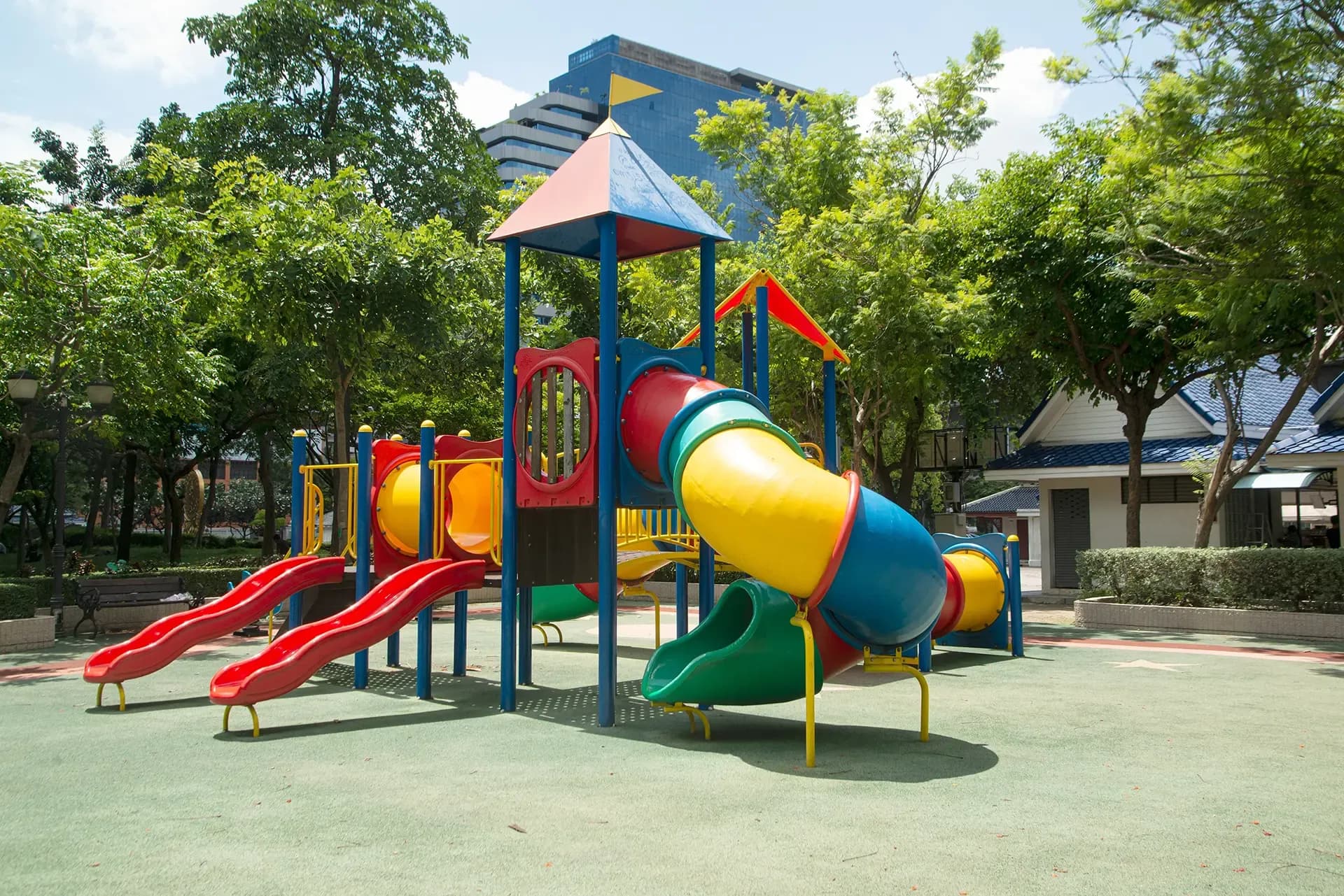 ¿Quién es responsable de las lesiones que se produzcan en los parques infantiles de Illinois? ¿Quién es responsable de las lesiones que se produzcan en los parques infantiles de Illinois?